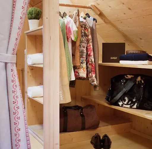 Almdorf Seinerzeit Hotel 4*